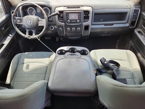 2014 RAM 1500 ST QUAD CAB 4X4