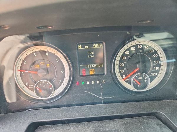 2014 RAM 1500 ST QUAD CAB 4X4