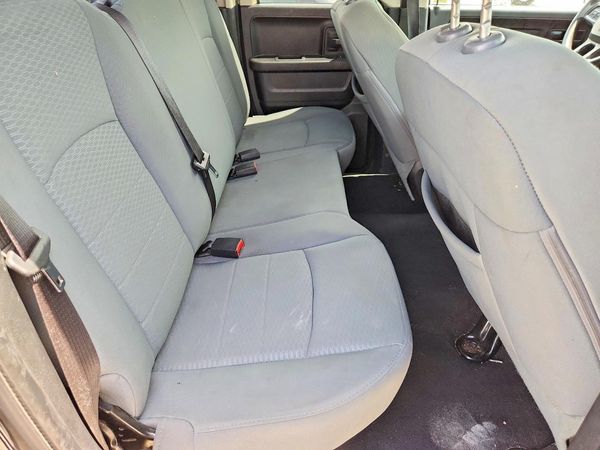 2014 RAM 1500 ST QUAD CAB 4X4