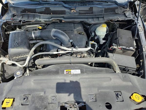 2014 RAM 1500 ST QUAD CAB 4X4