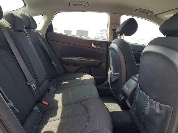 2016 KIA OPTIMA GL