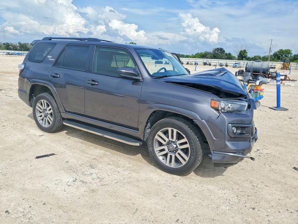 2023 TOYOTA 4RUNNER TRD Sport