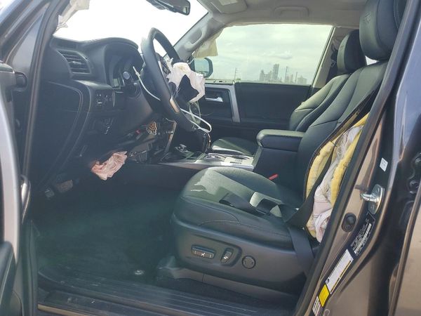 2023 TOYOTA 4RUNNER TRD Sport