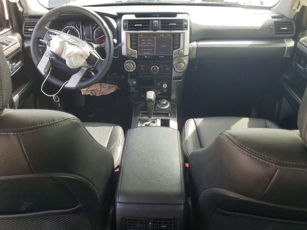 2023 TOYOTA 4RUNNER TRD Sport