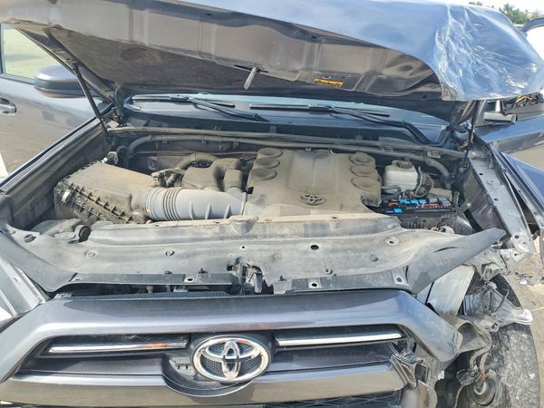 2023 TOYOTA 4RUNNER TRD Sport