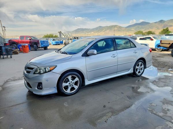 2012 TOYOTA COROLLA — Front 3/4