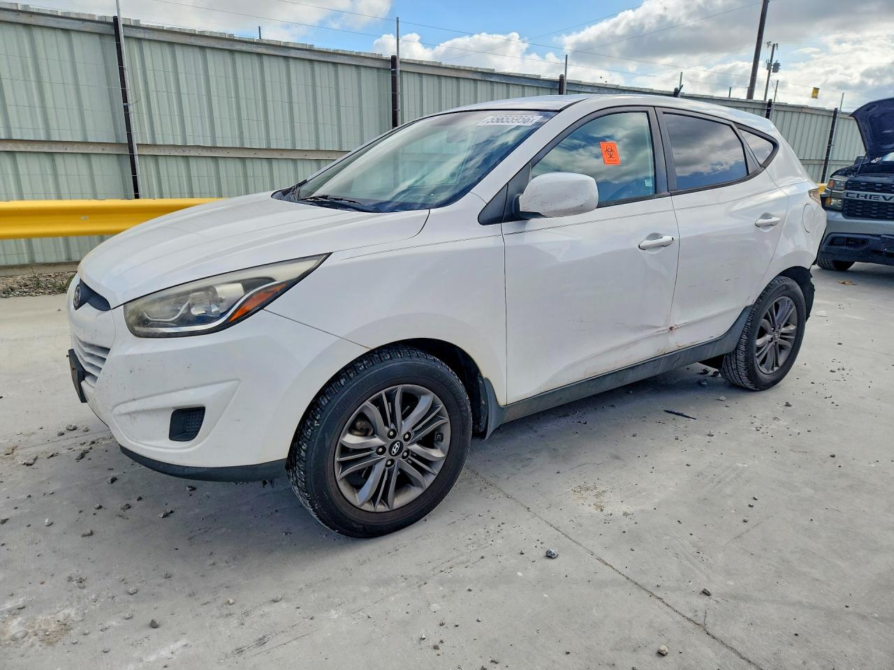 2015 HYUNDAI TUCSON GL (Middle-Low)