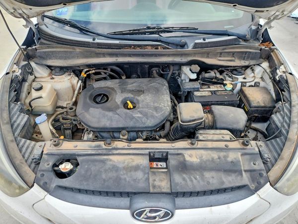 2015 HYUNDAI TUCSON GL (Middle-Low)