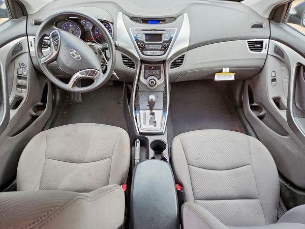 2013 HYUNDAI ELANTRA