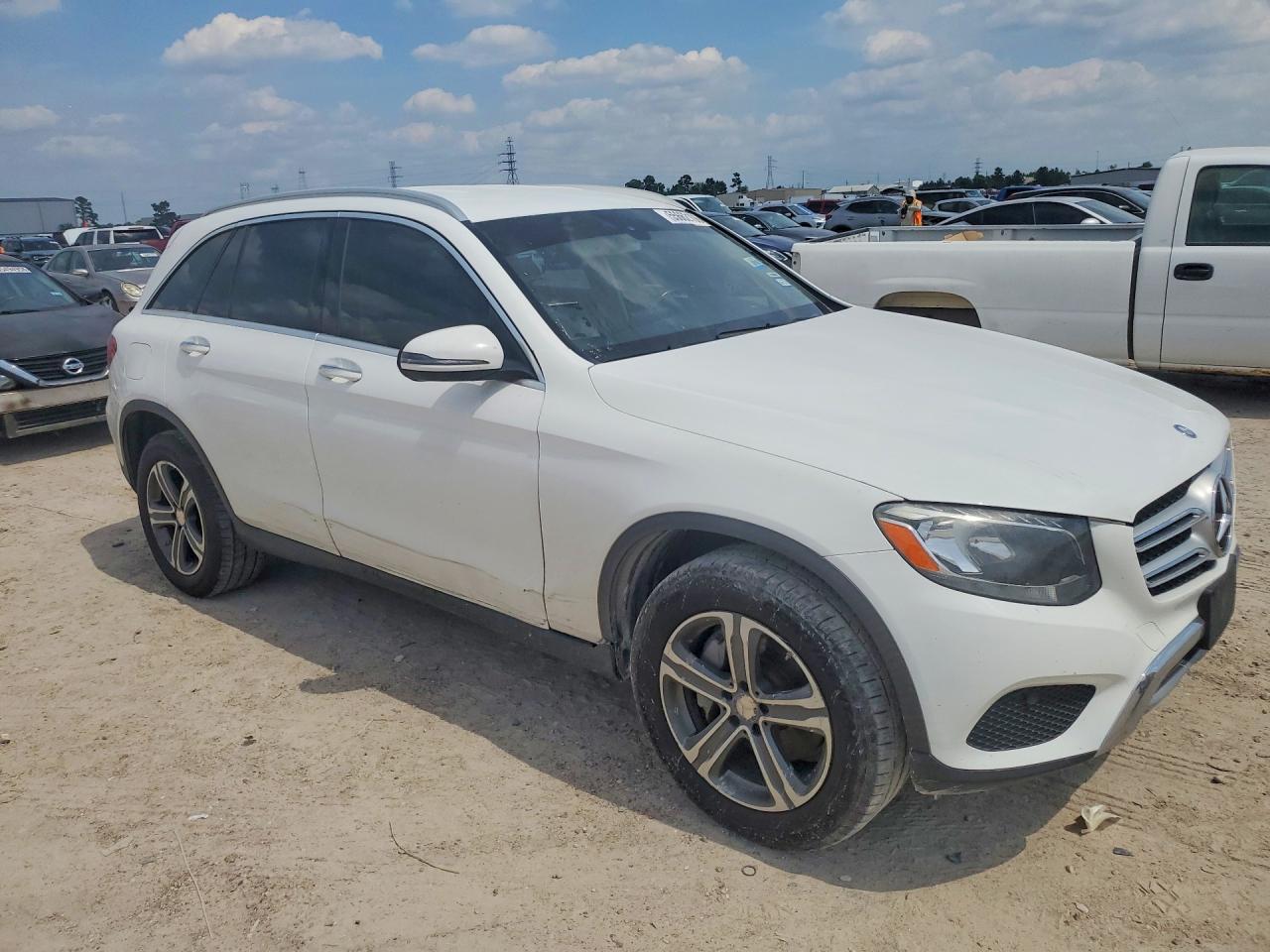 2016 MERCEDES-BENZ GLC GLC300