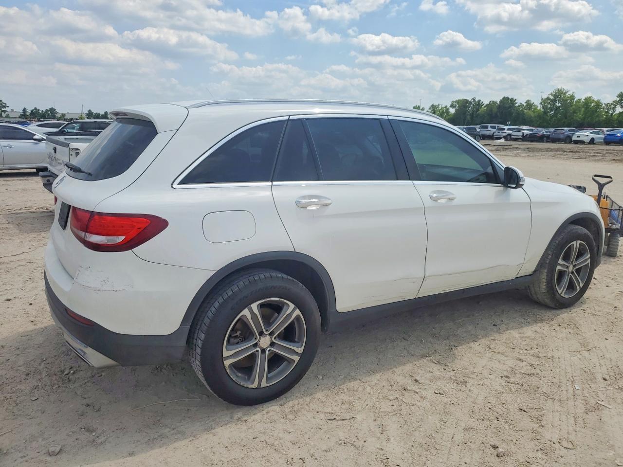 2016 MERCEDES-BENZ GLC GLC300