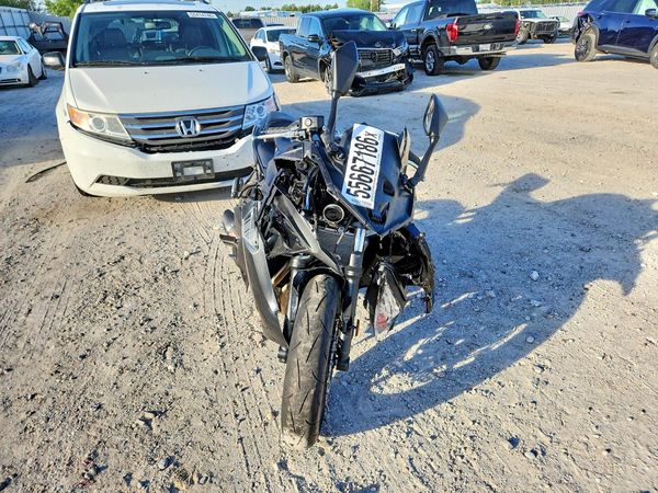 2026 KAWASAKI EX650