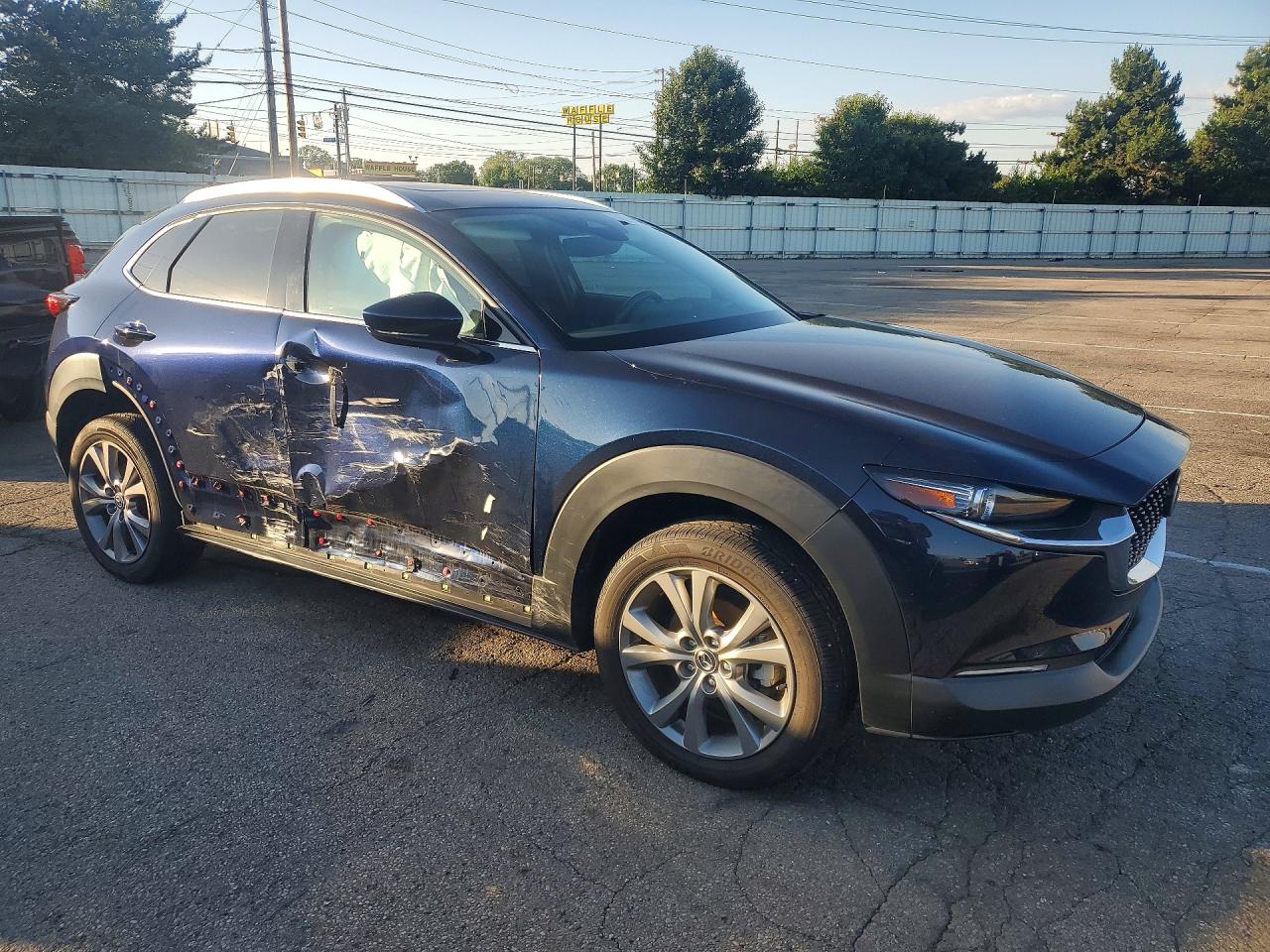 2024 MAZDA CX-30 Premium Package
