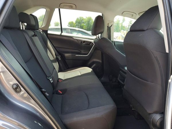 2019 TOYOTA RAV4 LE