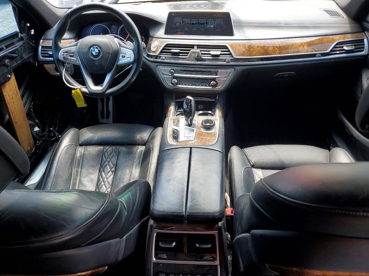 2017 BMW 740