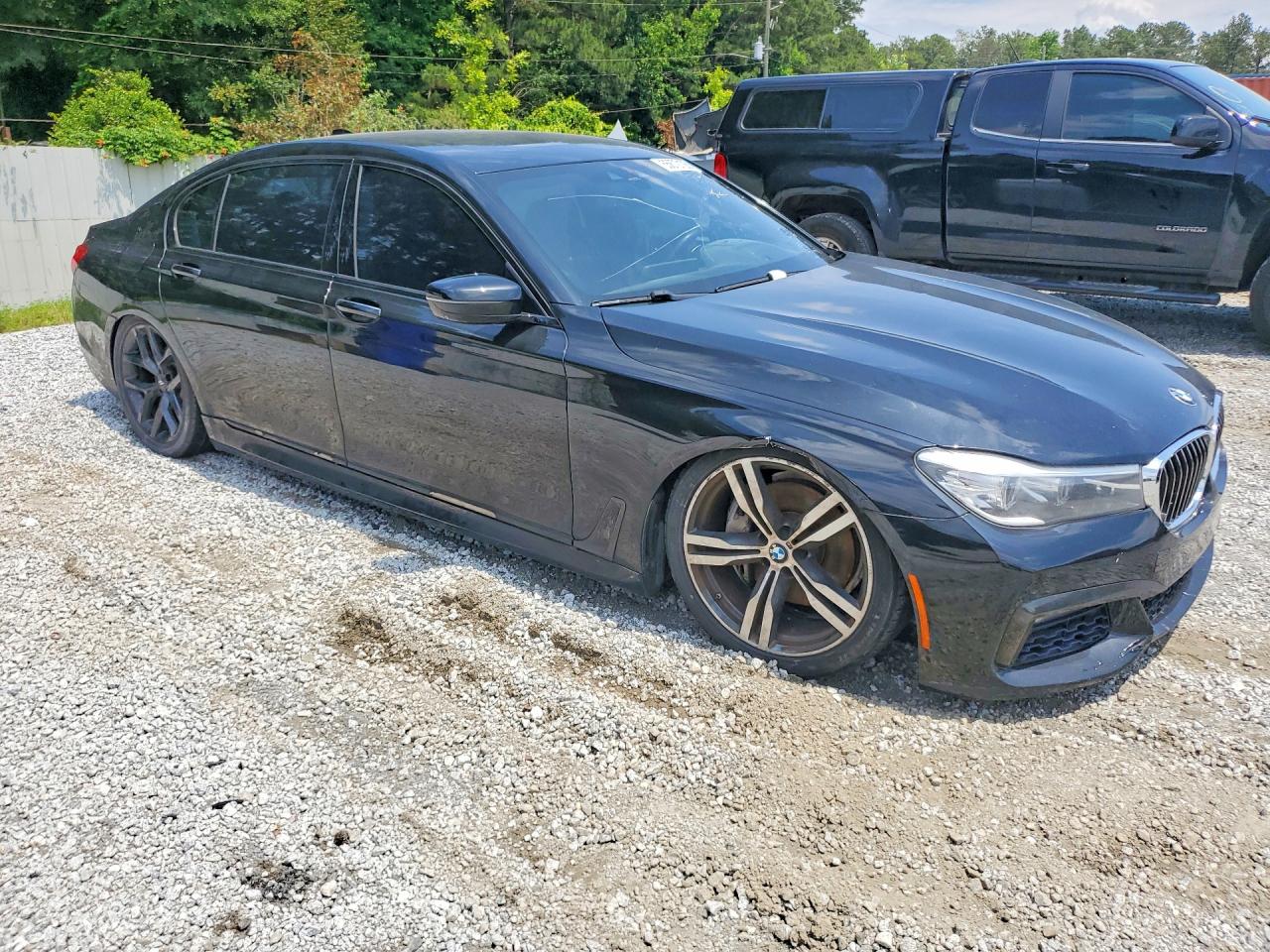 2017 BMW 740