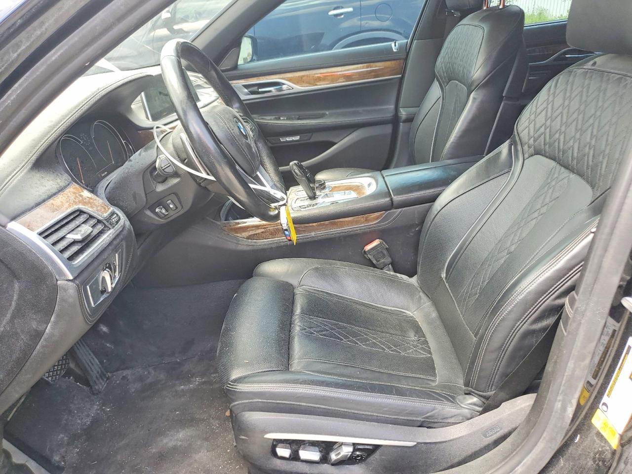 2017 BMW 740