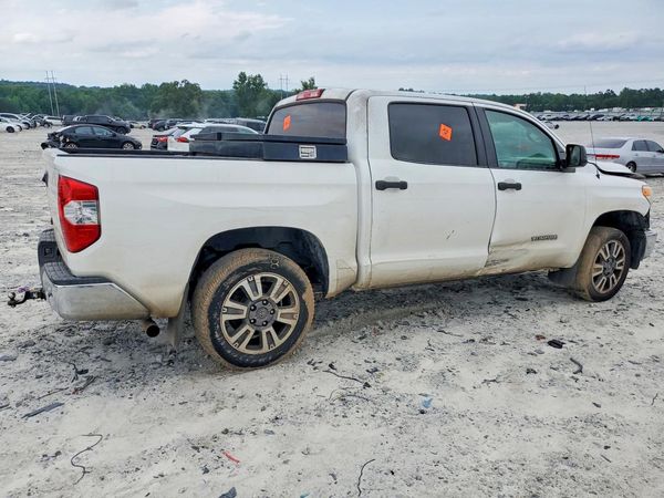 2016 TOYOTA TUNDRA SR5