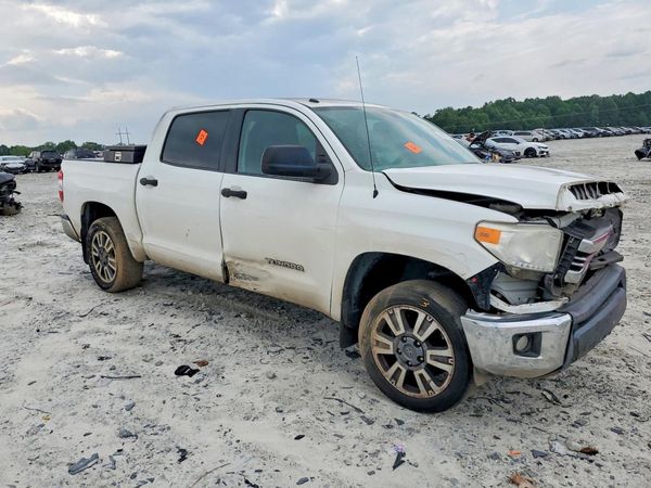 2016 TOYOTA TUNDRA SR5