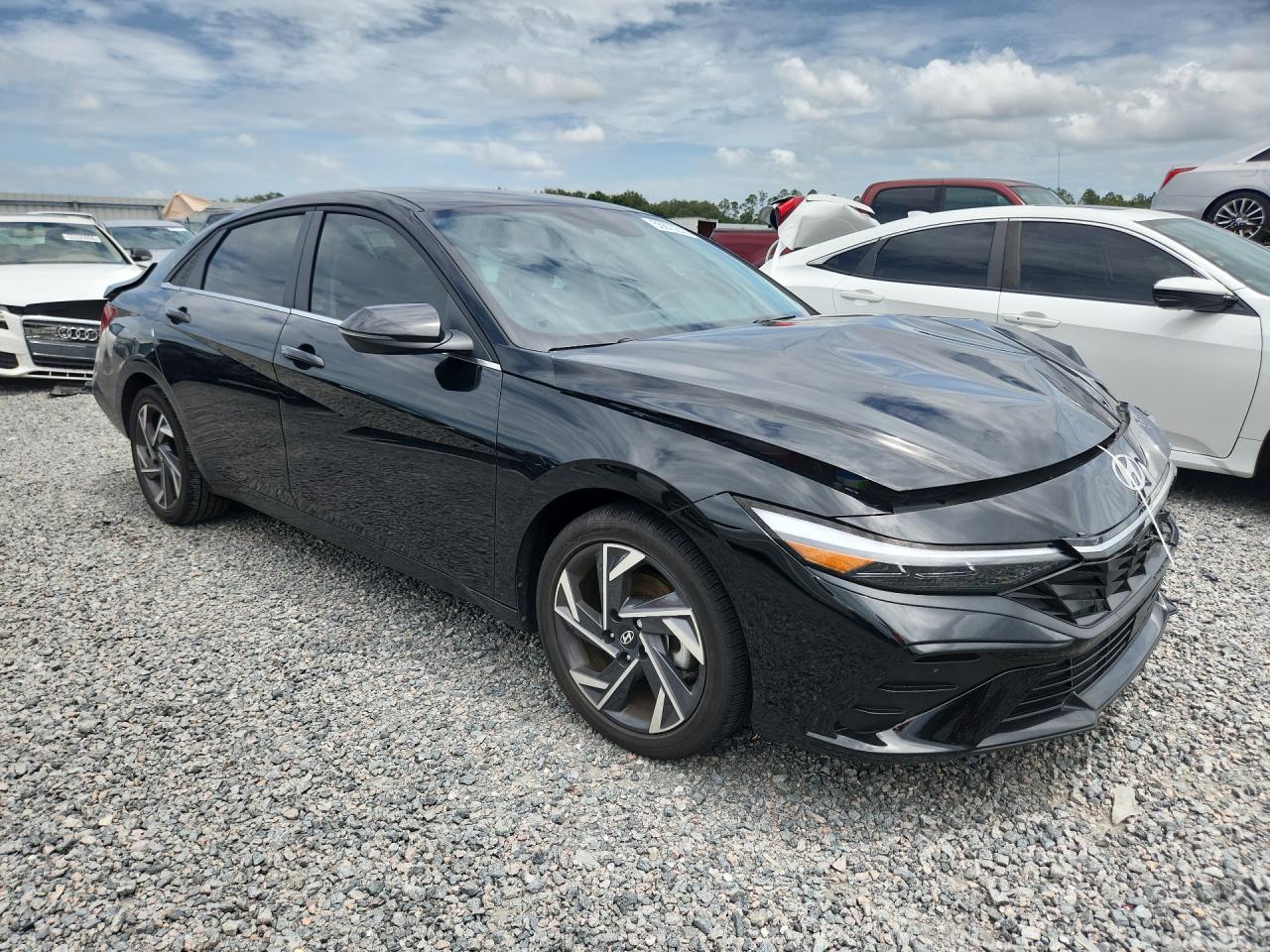 2025 HYUNDAI ELANTRA Limited