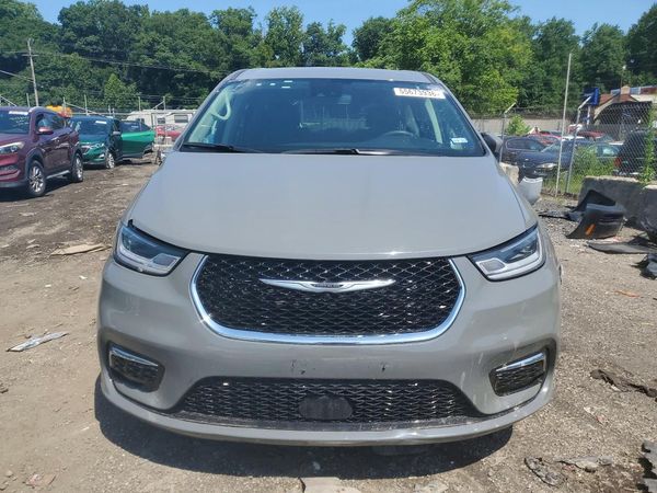 2023 CHRYSLER PACIFICA Touring L — DIRF
