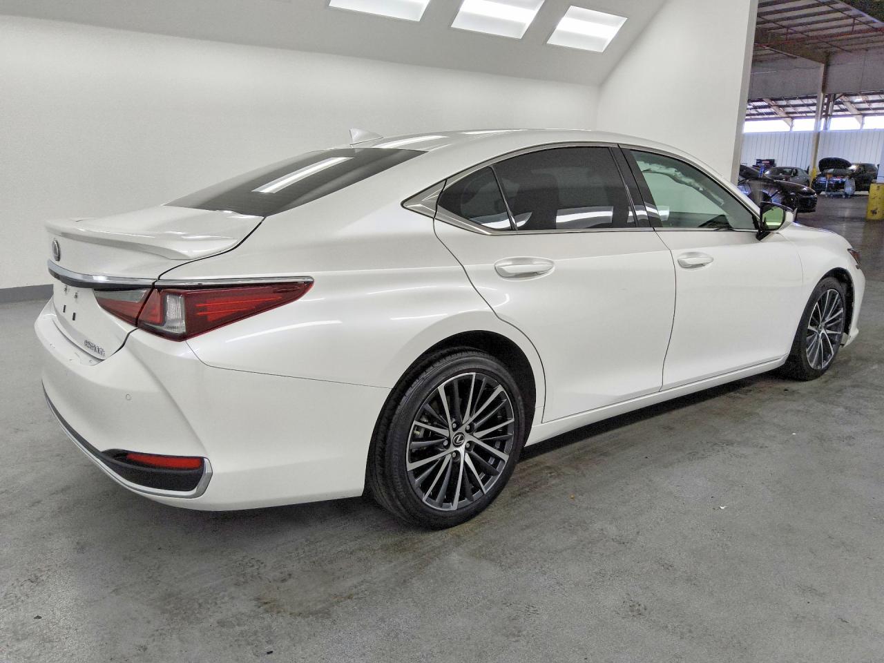2025 LEXUS ES 300H 300h Premium