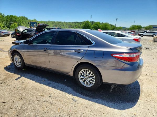 2016 TOYOTA CAMRY