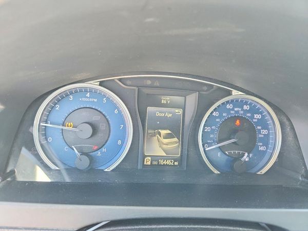 2016 TOYOTA CAMRY
