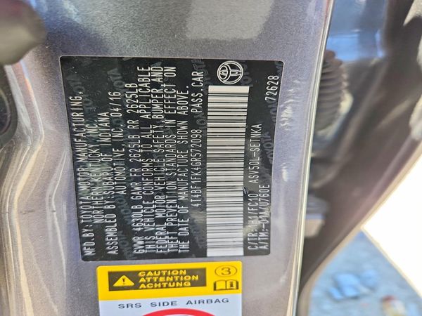 2016 TOYOTA CAMRY