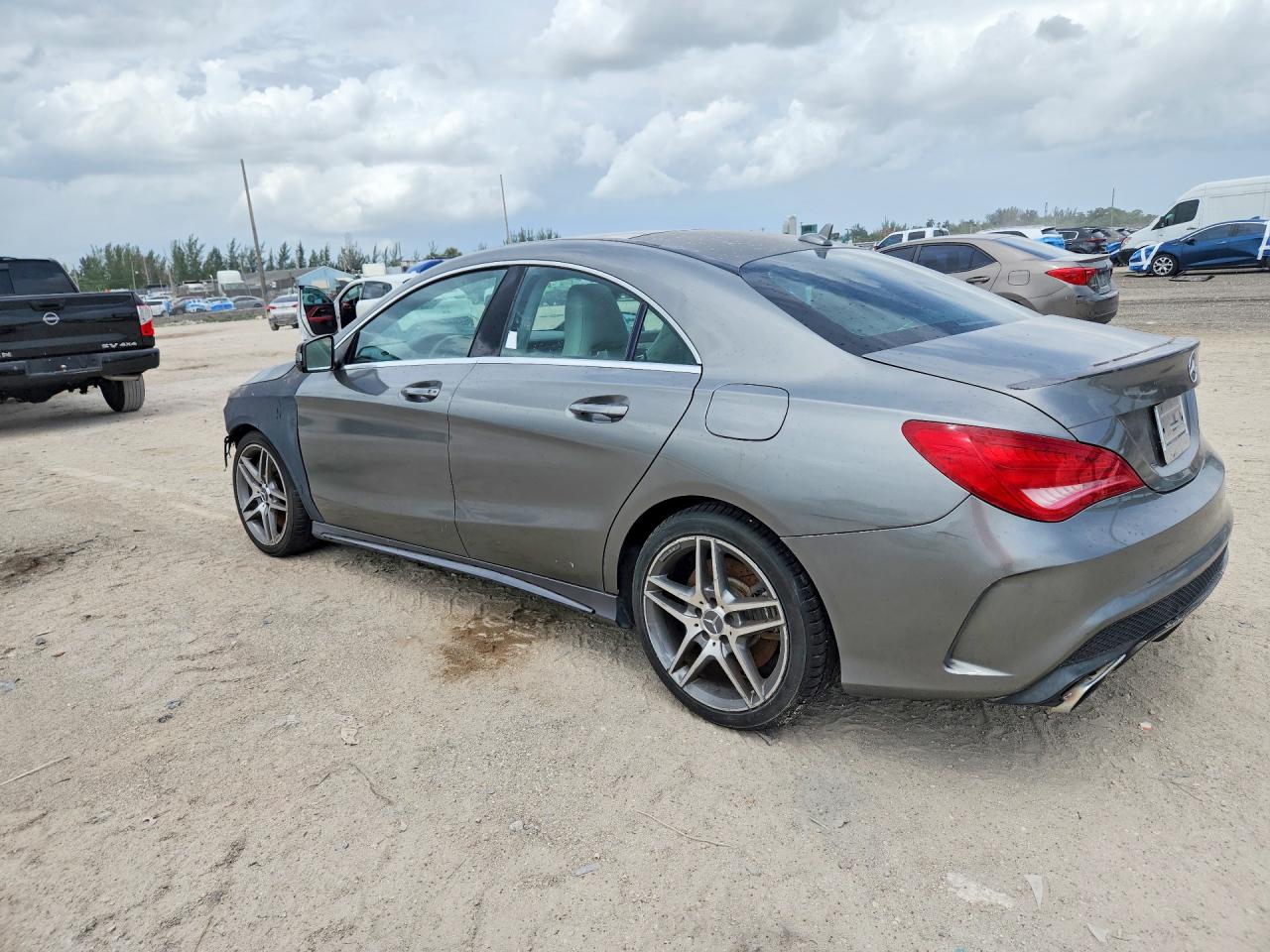 2014 MERCEDES-BENZ CLA CLA45 AMG Base