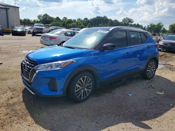 2024 NISSAN KICKS