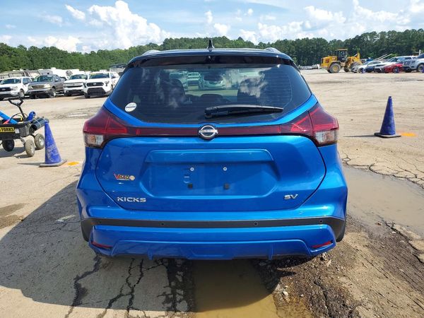 2024 NISSAN KICKS