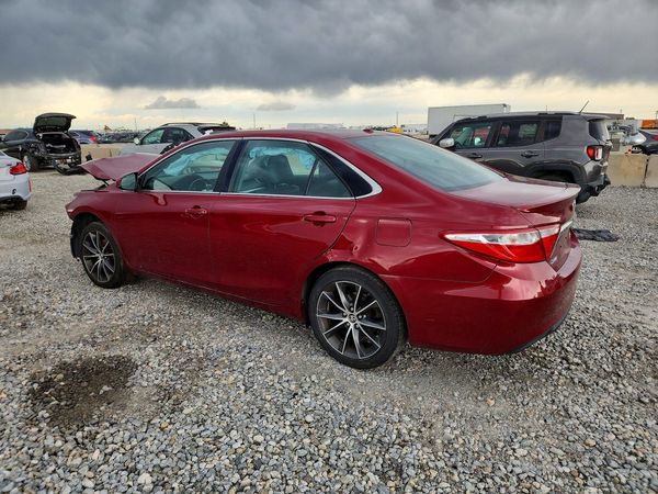 2015 TOYOTA CAMRY