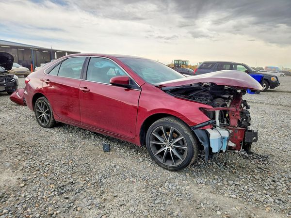 2015 TOYOTA CAMRY