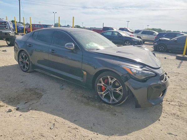 2021 KIA STINGER