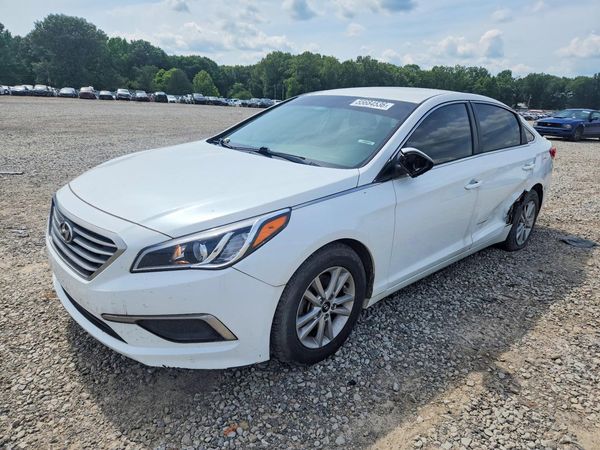 2017 HYUNDAI ELANTRA SE, Eco
