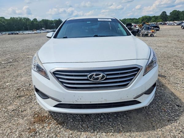 2017 HYUNDAI ELANTRA SE, Eco