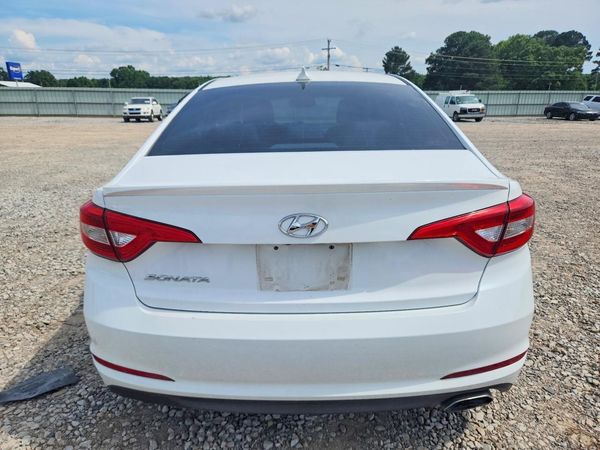 2017 HYUNDAI ELANTRA SE, Eco