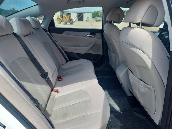 2017 HYUNDAI ELANTRA SE, Eco