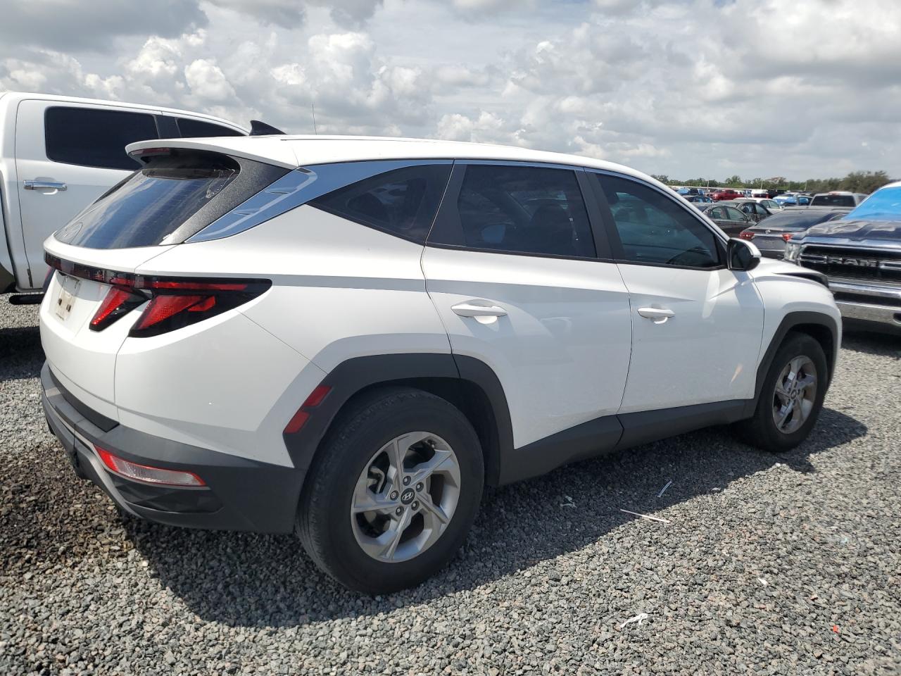 2024 HYUNDAI TUCSON SE