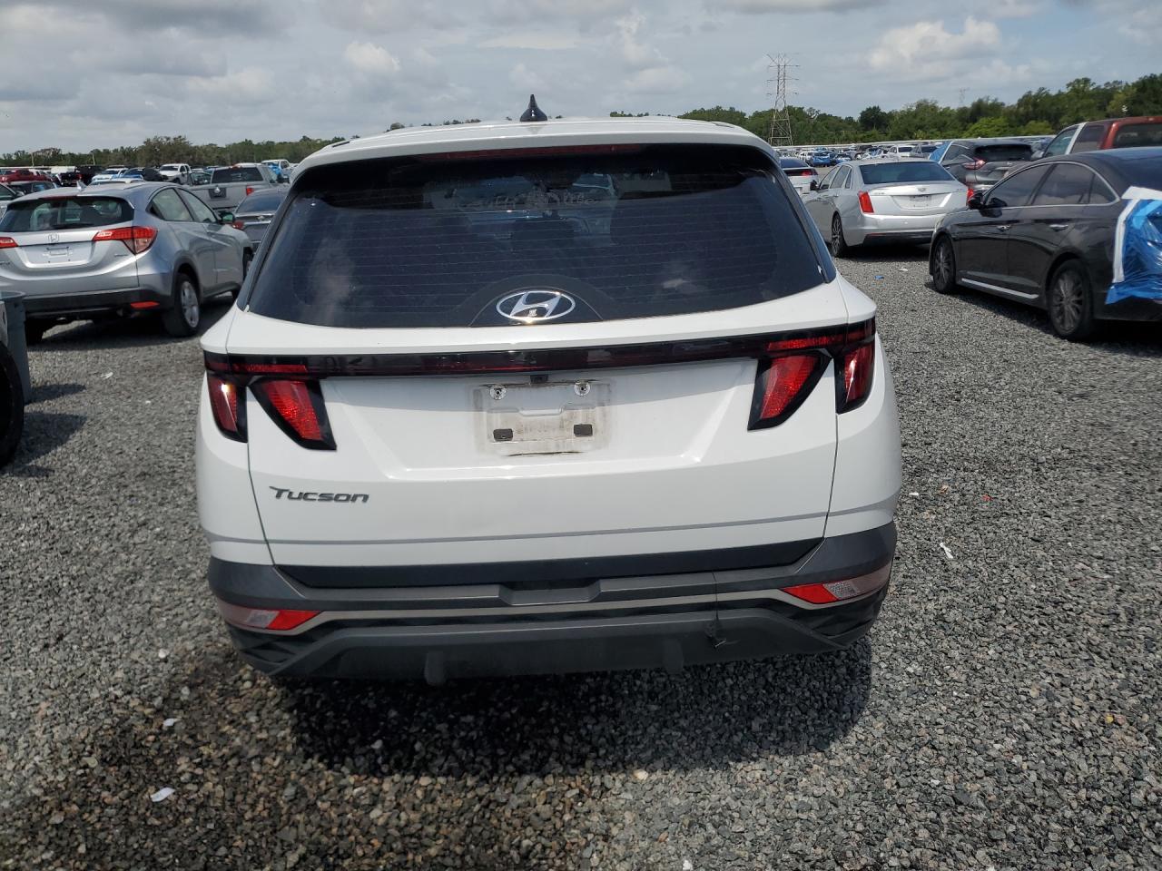 2024 HYUNDAI TUCSON SE