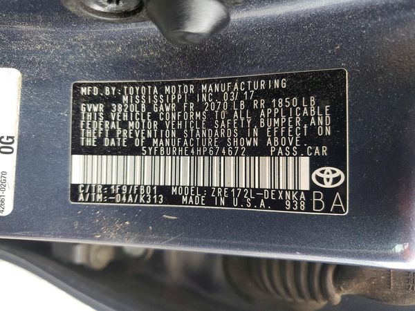 2017 TOYOTA COROLLA