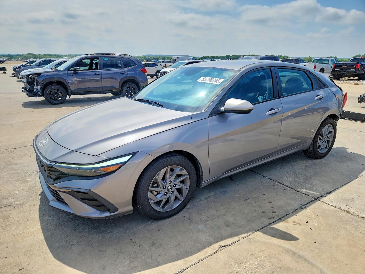 2024 HYUNDAI ELANTRA