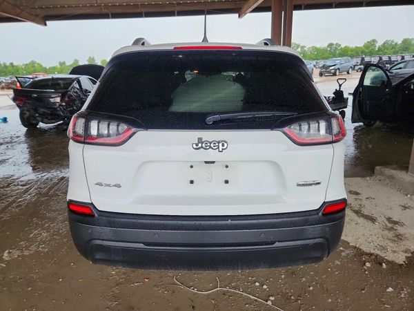 2021 JEEP CHEROKEE LATITUDE PLUS 4X4