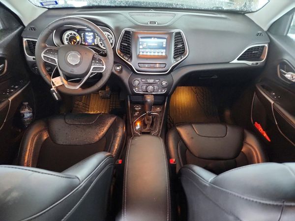 2021 JEEP CHEROKEE LATITUDE PLUS 4X4