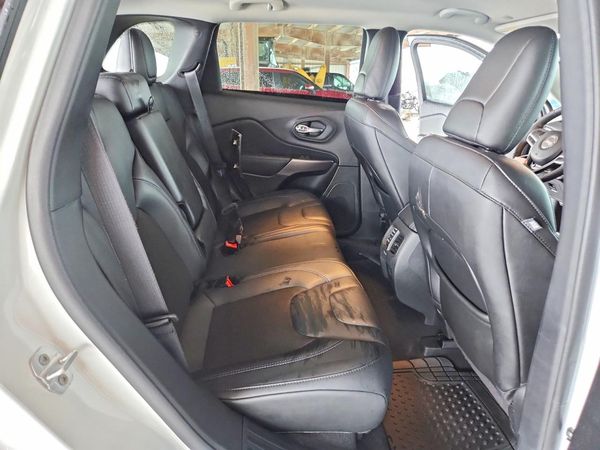 2021 JEEP CHEROKEE LATITUDE PLUS 4X4