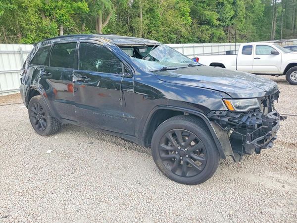 2020 JEEP GRAND CHEROKEE LAREDO 4X4