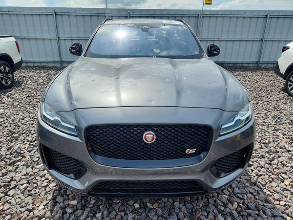 2018 JAGUAR F-PACE S