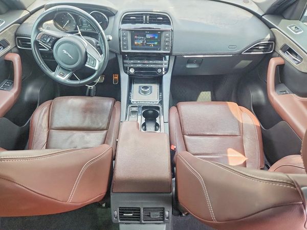 2018 JAGUAR F-PACE S