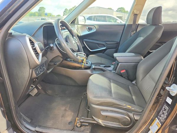 2021 KIA SOUL LX, S, X-Line